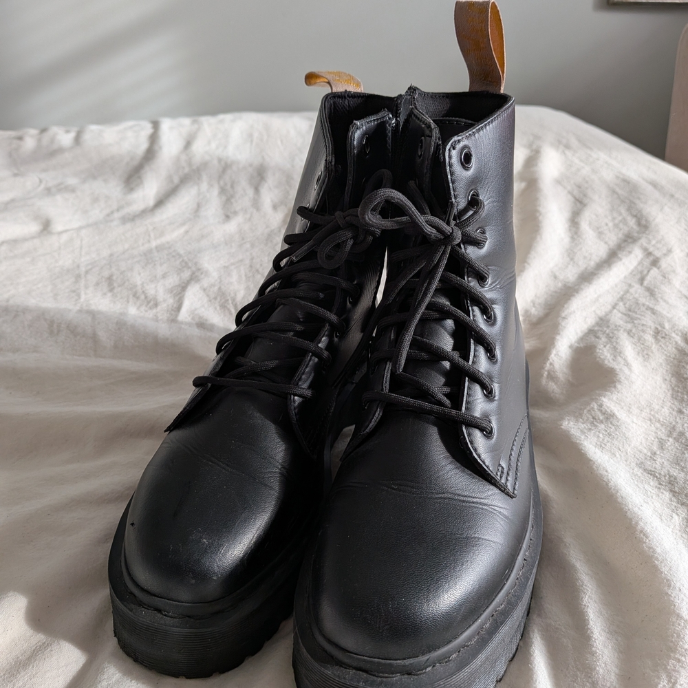 Dr. Martens Jadon II mono Footwear